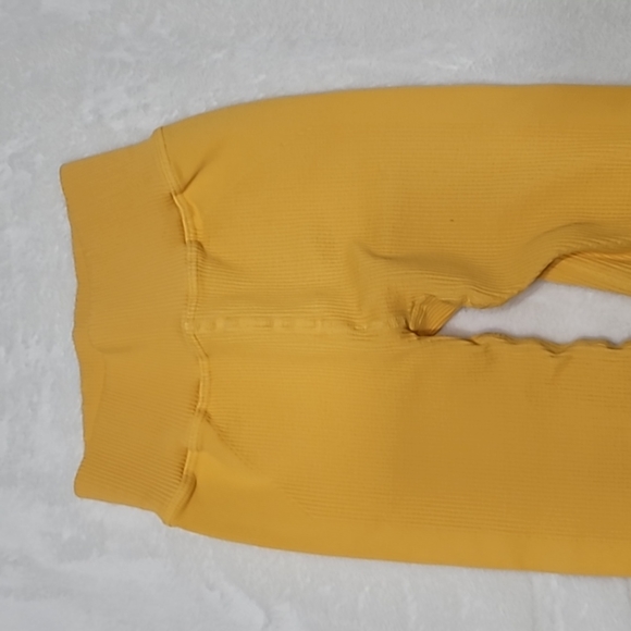 FP Movement by Free People Happiness Runs 7/8 Length Ribbed Leggings Yellow XS - Picture 3 of 14